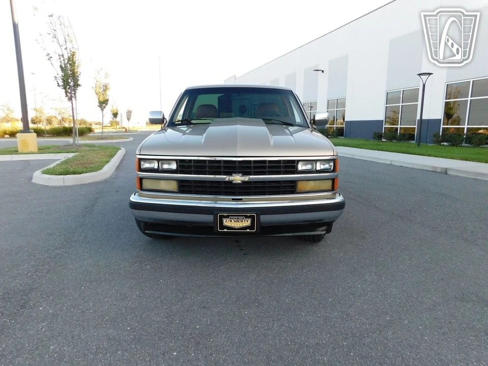 1988 Chevrolet C/K 3rd Gen - Image 3 of 21