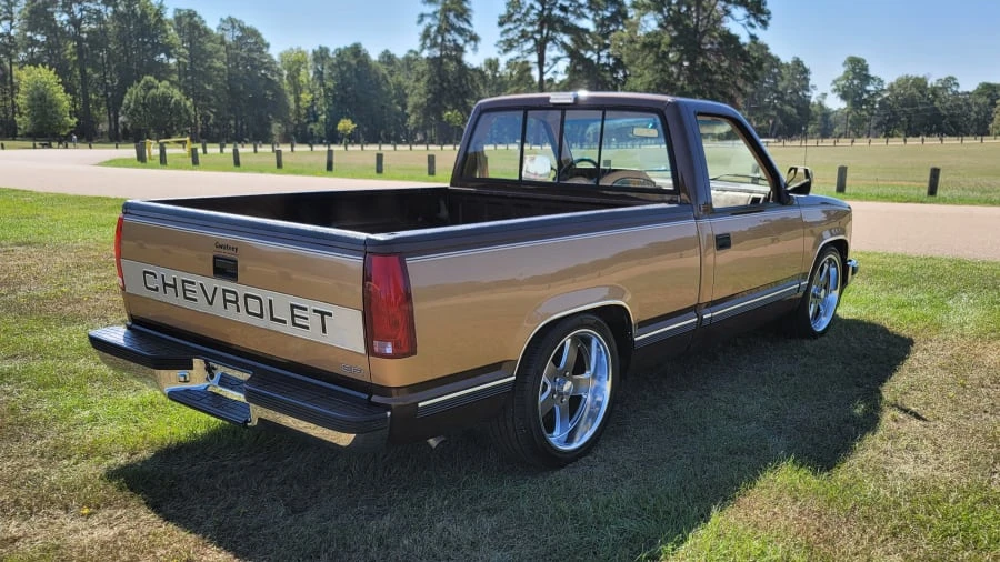 1988 Chevrolet C/K 4th Gen - Image 6 of 17