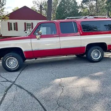 1988 Chevrolet Suburban 1500