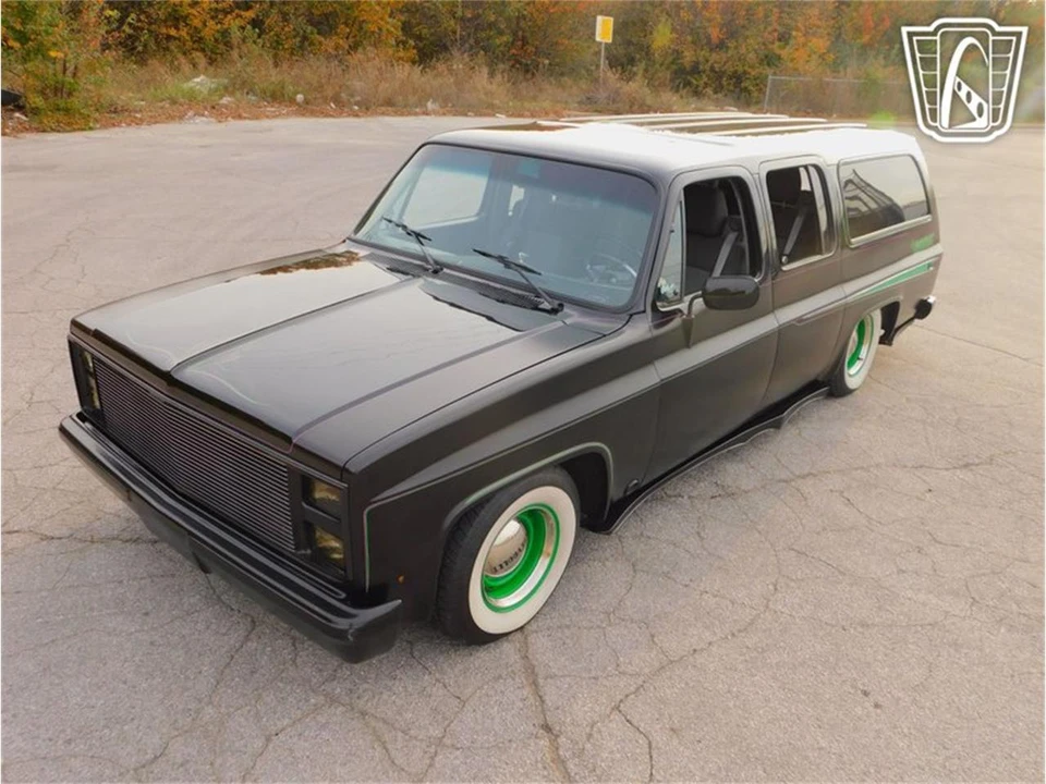 1988 Chevrolet Suburban 7th Gen - Image 29 of 31
