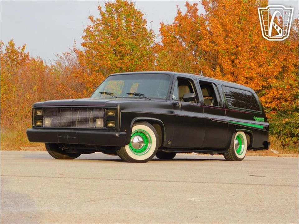 1988 Chevrolet Suburban 7th Gen - Image 21 of 31