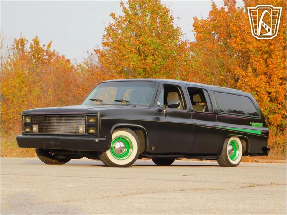 1988 Chevrolet Suburban 7th Gen - Image 27 of 31