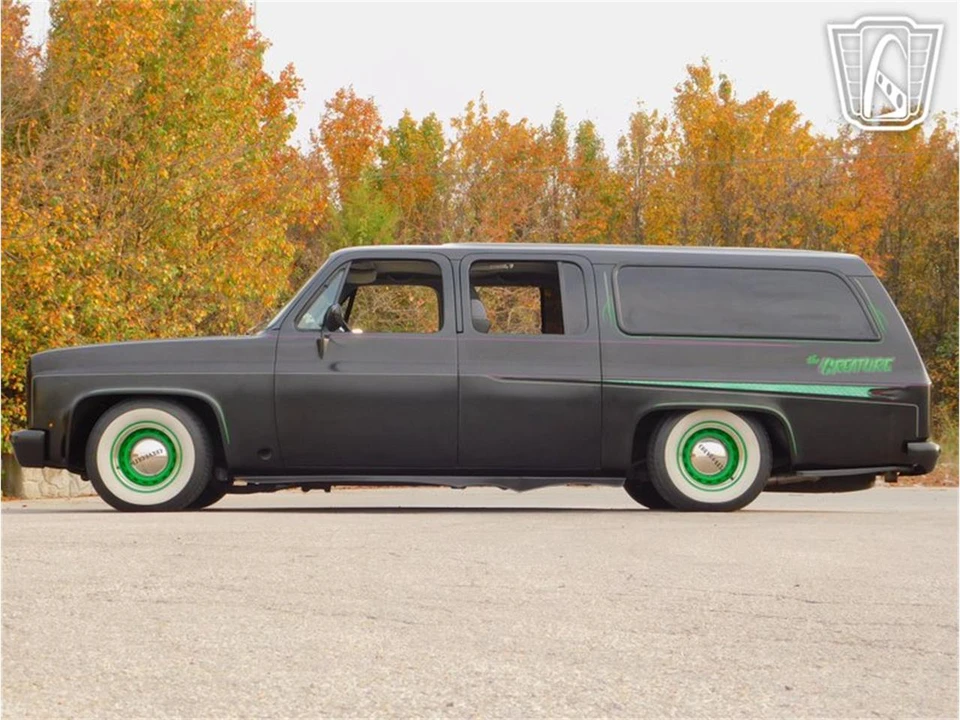 1988 Chevrolet Suburban 7th Gen - Image 3 of 31
