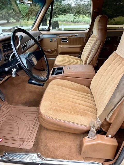 1988 Chevrolet Suburban 7th Gen - Image 12 of 21