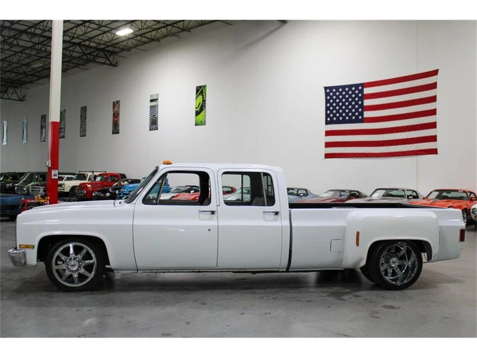 1988 Chevrolet C/K 4th Gen - Image 4 of 31