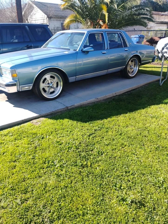 1988 Chevrolet Caprice - Image 5 of 7