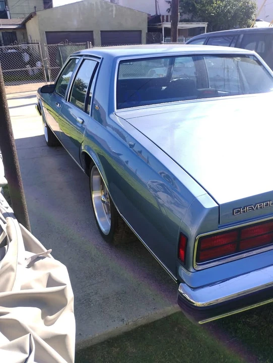 1988 Chevrolet Caprice - Image 6 of 7
