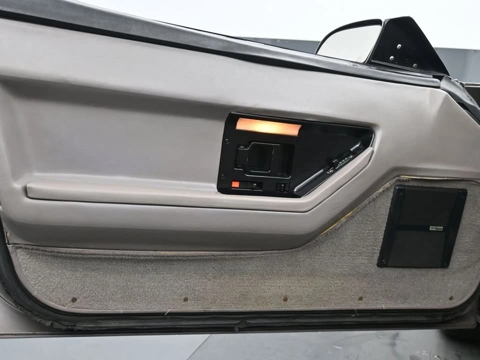 1988 Chevrolet Corvette C4 - Image 11 of 20