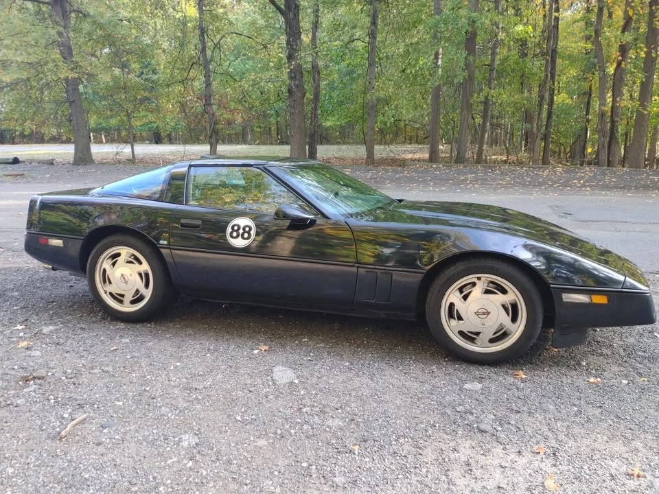 1988 Chevrolet Corvette C4 - Image 3 of 11
