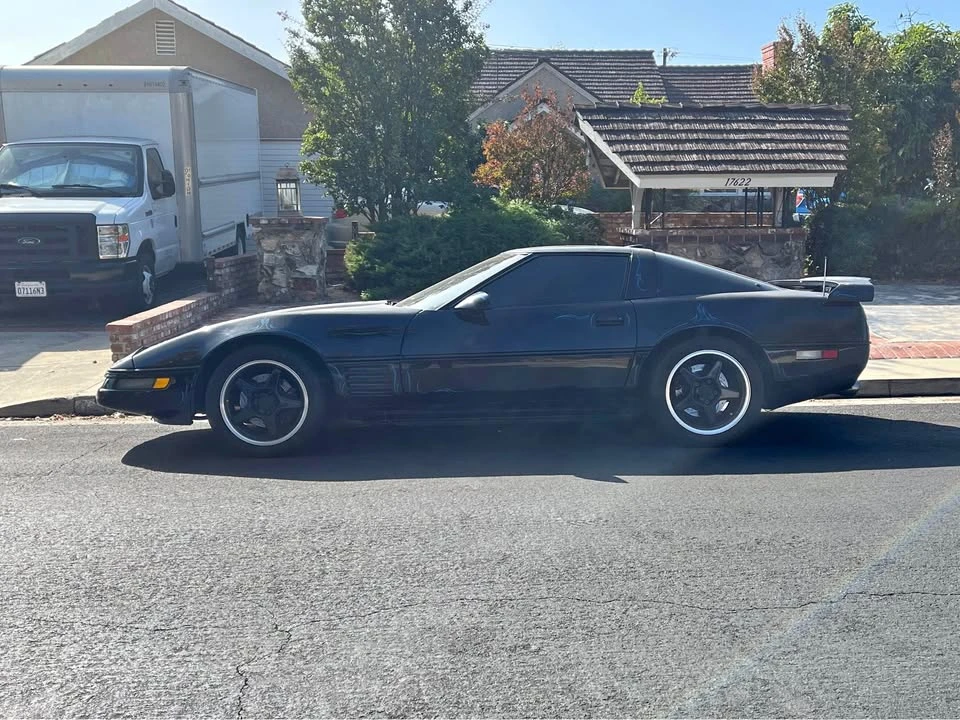 1988 Chevrolet Corvette C4 - Image 1 of 2