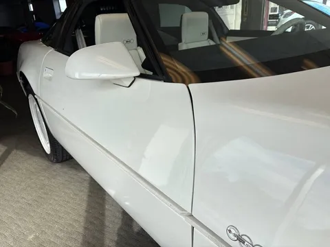 1988 Chevrolet Corvette C4 - Image 4 of 9