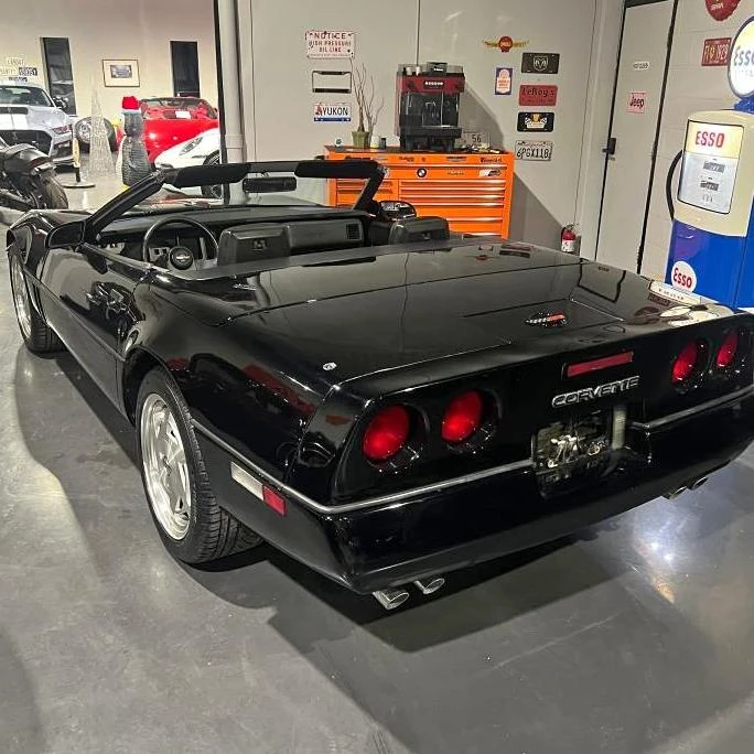 1988 Chevrolet Corvette C4 - Image 1 of 3