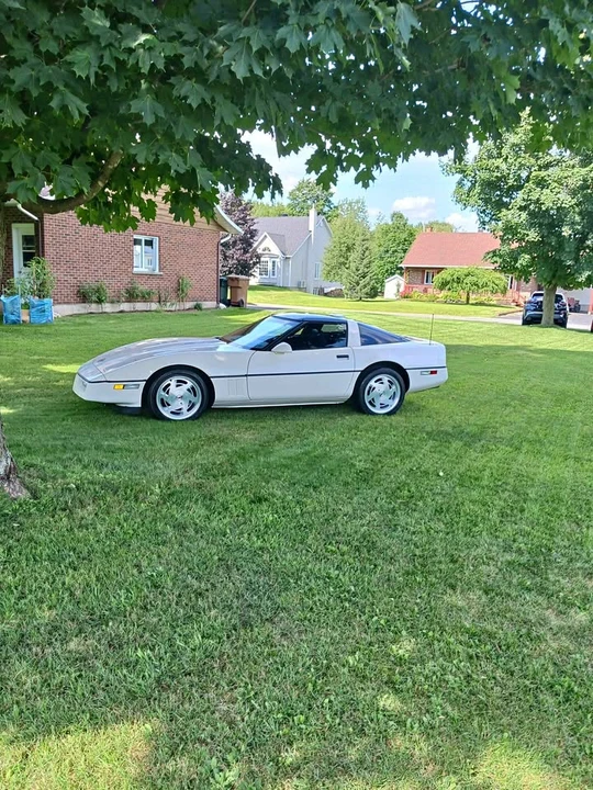 1988 Chevrolet Corvette C4 - Image 1 of 5