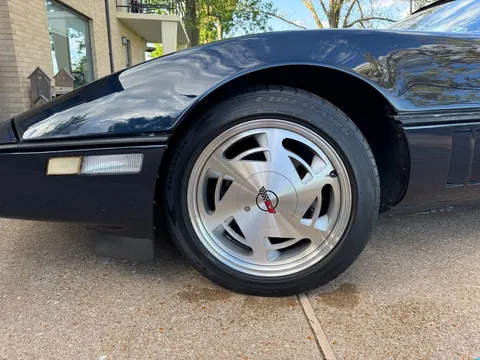 1988 Chevrolet Corvette C4 - Image 3 of 17