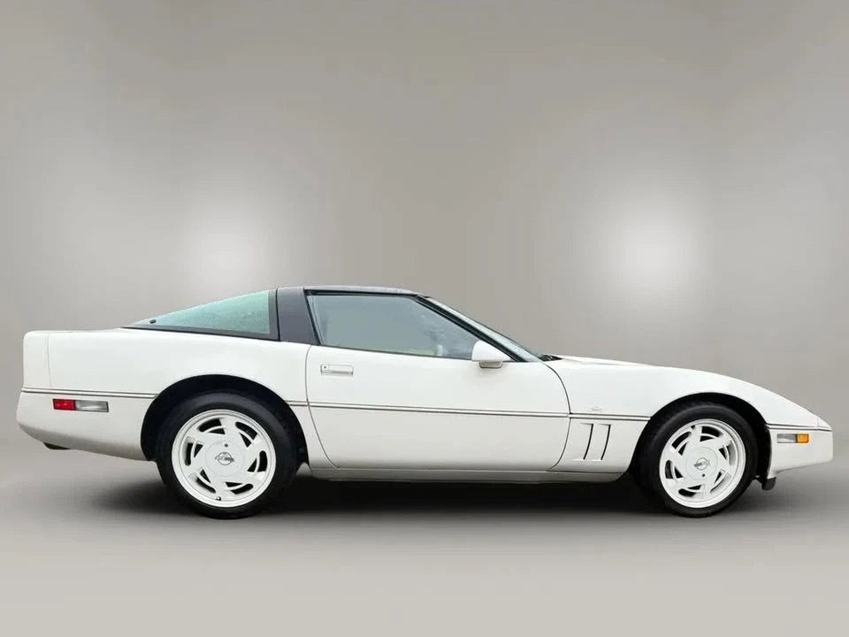 1988 Chevrolet Corvette C4 - Image 4 of 20