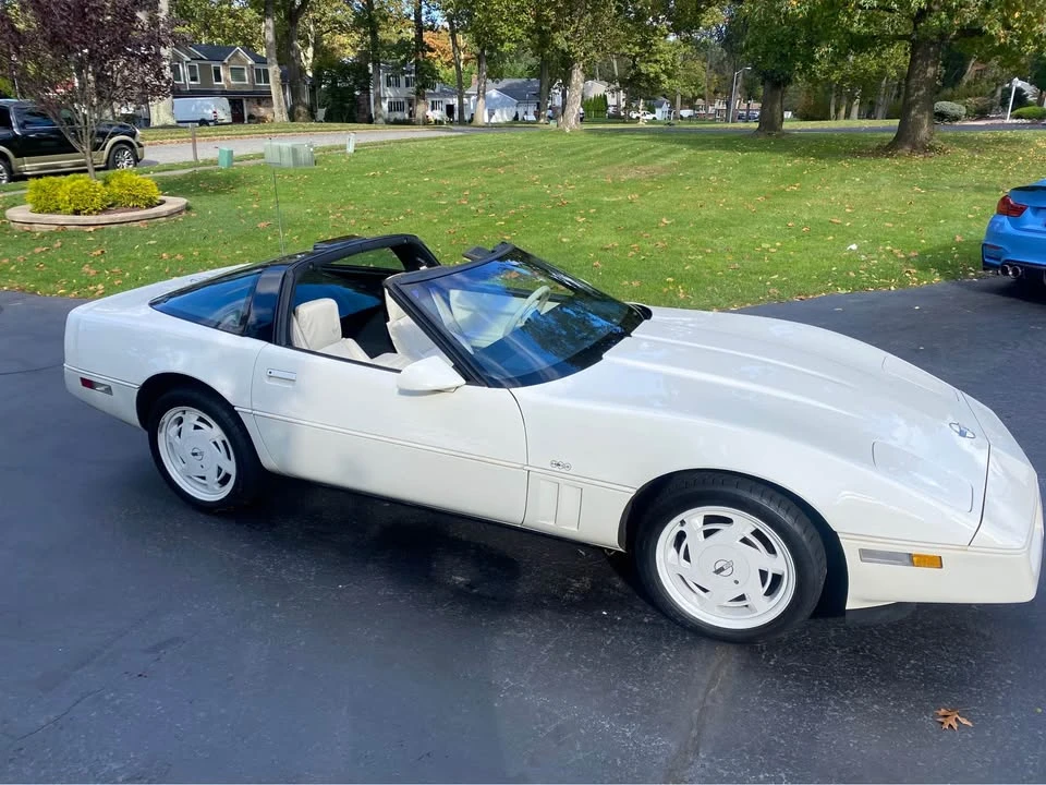1988 Chevrolet Corvette C4 - Image 4 of 15