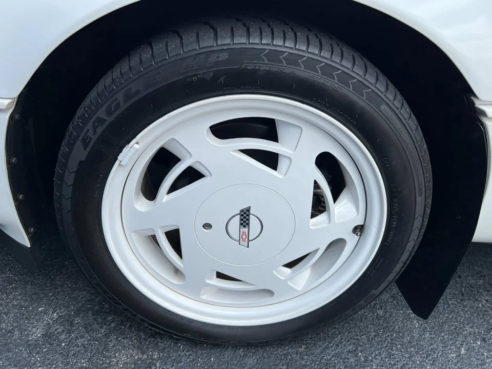 1988 Chevrolet Corvette C4 - Image 18 of 19