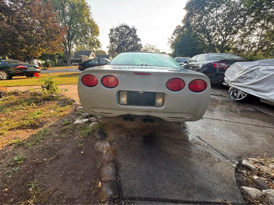 1988 Chevrolet Corvette C4 - Image 2 of 10