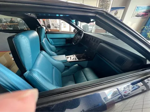 1988 Chevrolet Corvette C4 - Image 2 of 2