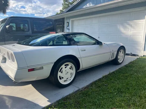 1988 Chevrolet Corvette C4 - Image 4 of 12