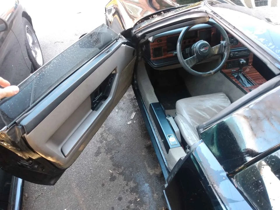 1988 Chevrolet Corvette C4 - Image 10 of 11