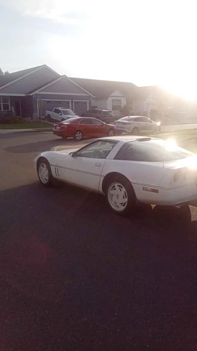 1988 Chevrolet Corvette C4 - Image 3 of 9