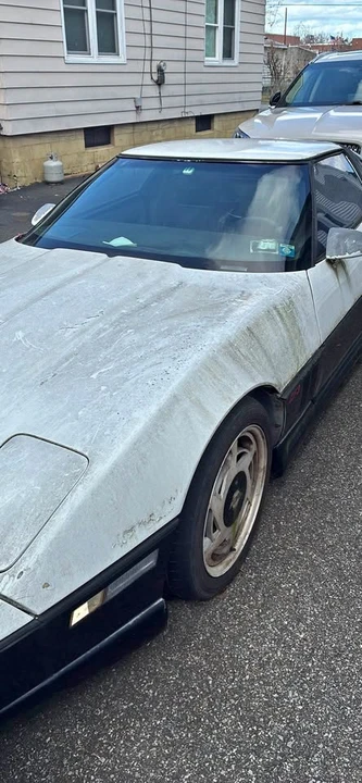 1988 Chevrolet Corvette C4 - Image 1 of 2