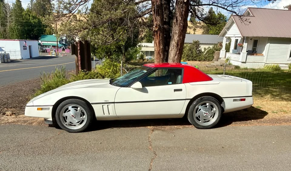 1988 Chevrolet Corvette C4 - Image 8 of 9