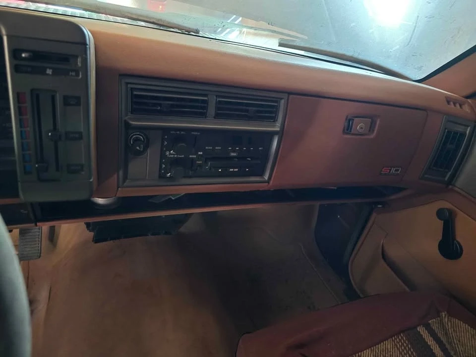 1988 Chevrolet S-10 - Image 3 of 8