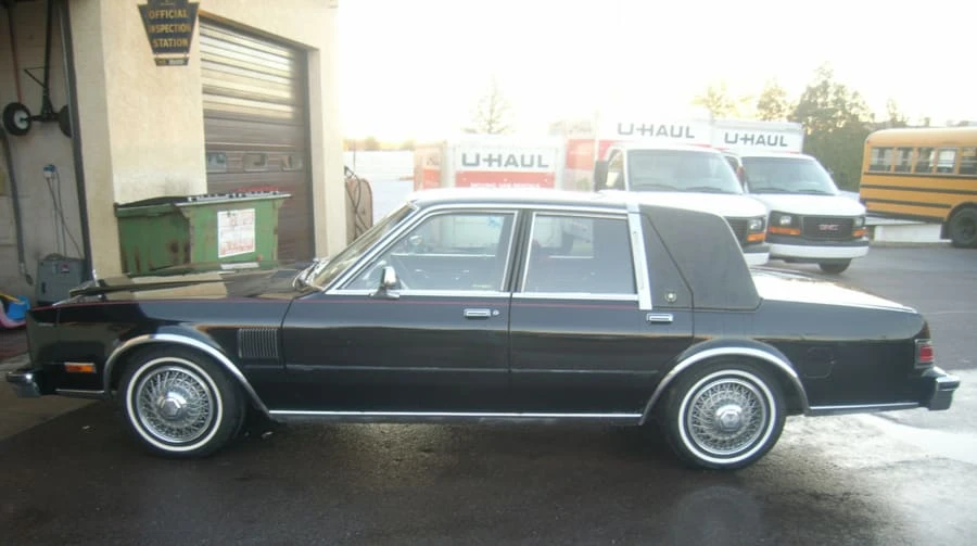 1988 Chrysler New Yorker - Image 2 of 12