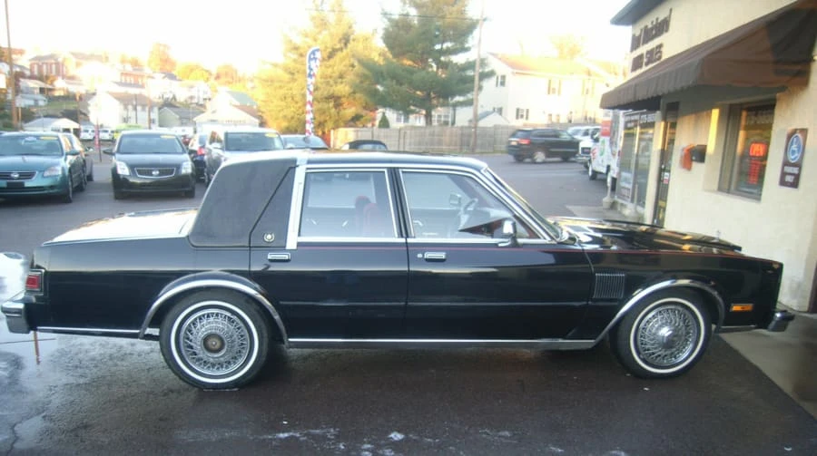 1988 Chrysler New Yorker - Image 3 of 12