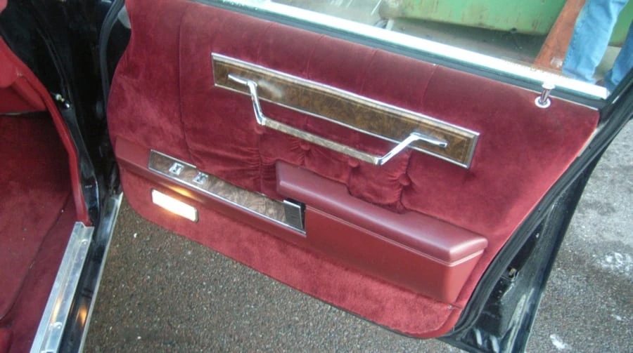 1988 Chrysler New Yorker - Image 10 of 12