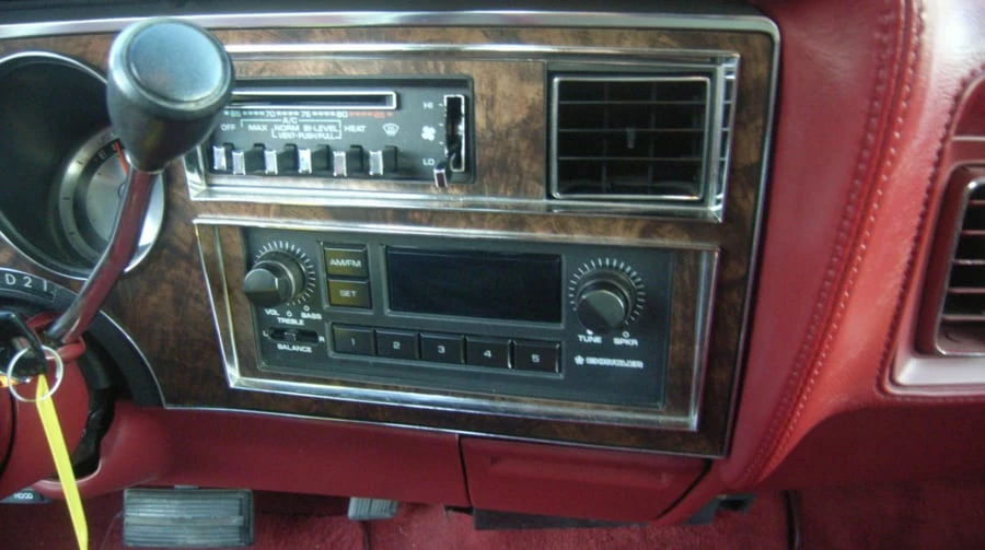 1988 Chrysler New Yorker - Image 11 of 12