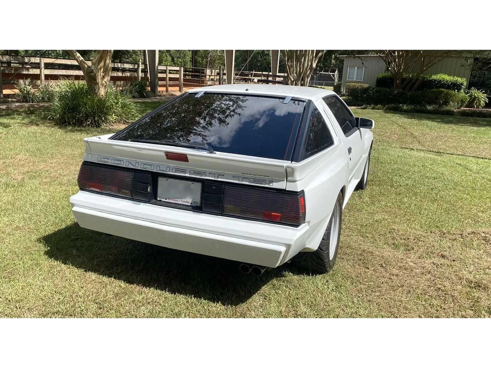 1988 Chrysler Conquest - Image 5 of 8