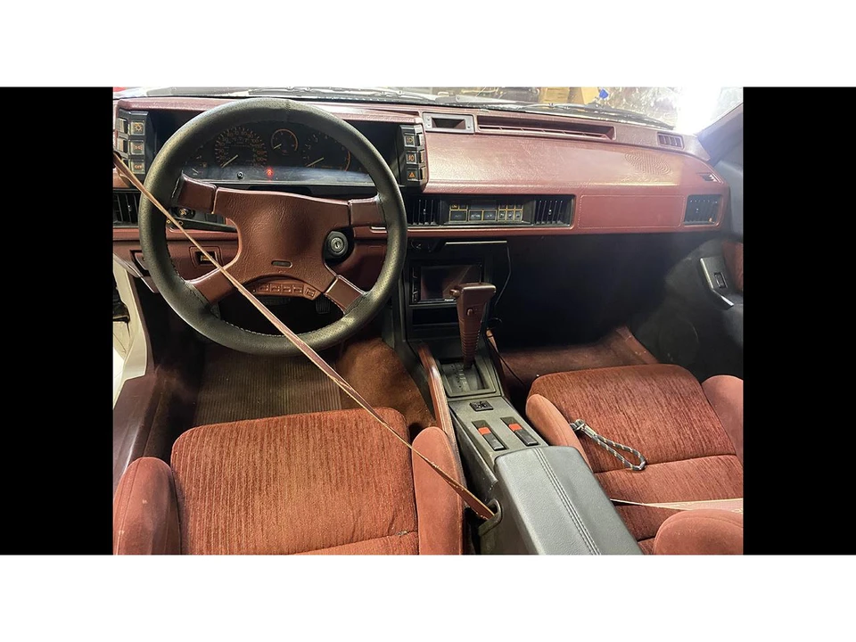 1988 Chrysler Conquest - Image 7 of 8