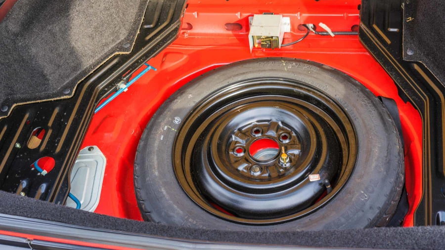 1988 Chrysler Conquest - Image 15 of 31