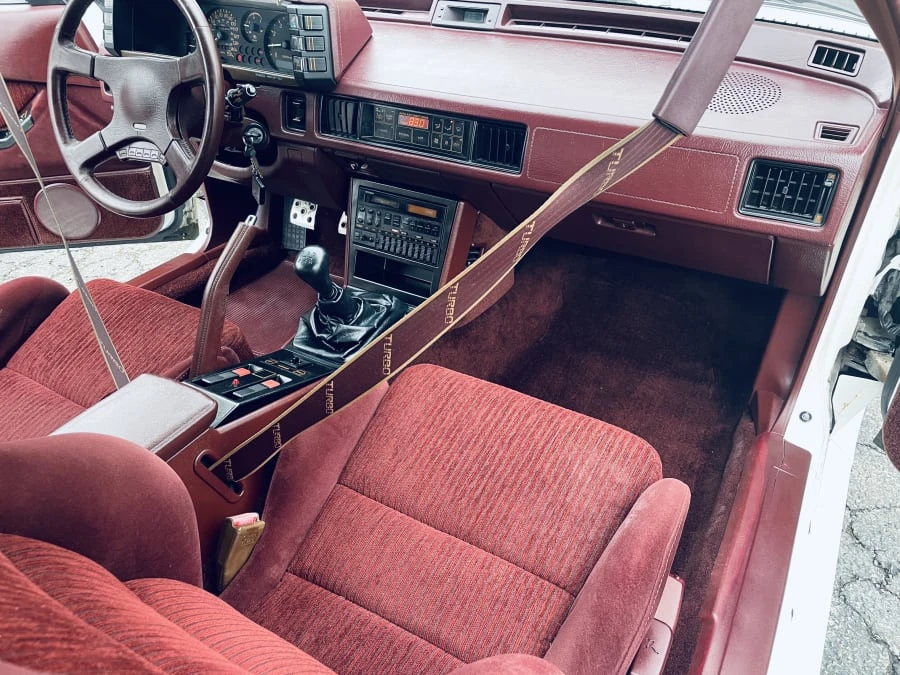 1988 Chrysler Conquest - Image 22 of 26