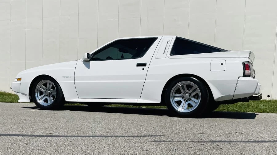 1988 Chrysler Conquest - Image 5 of 26