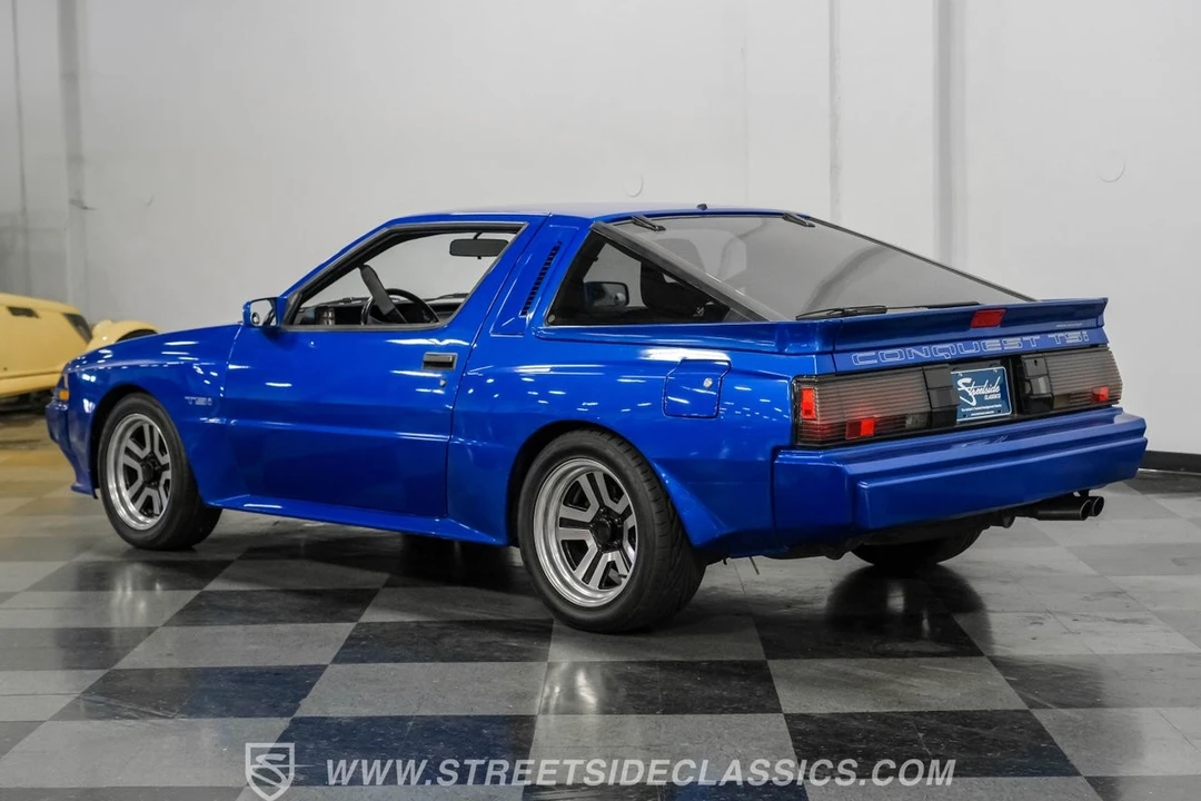 1988 Chrysler Conquest - Image 9 of 31