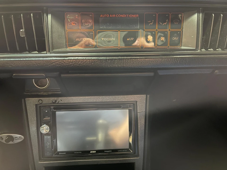 1988 Chrysler Conquest - Image 26 of 31