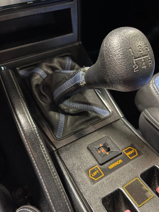 1988 Chrysler Conquest - Image 27 of 31