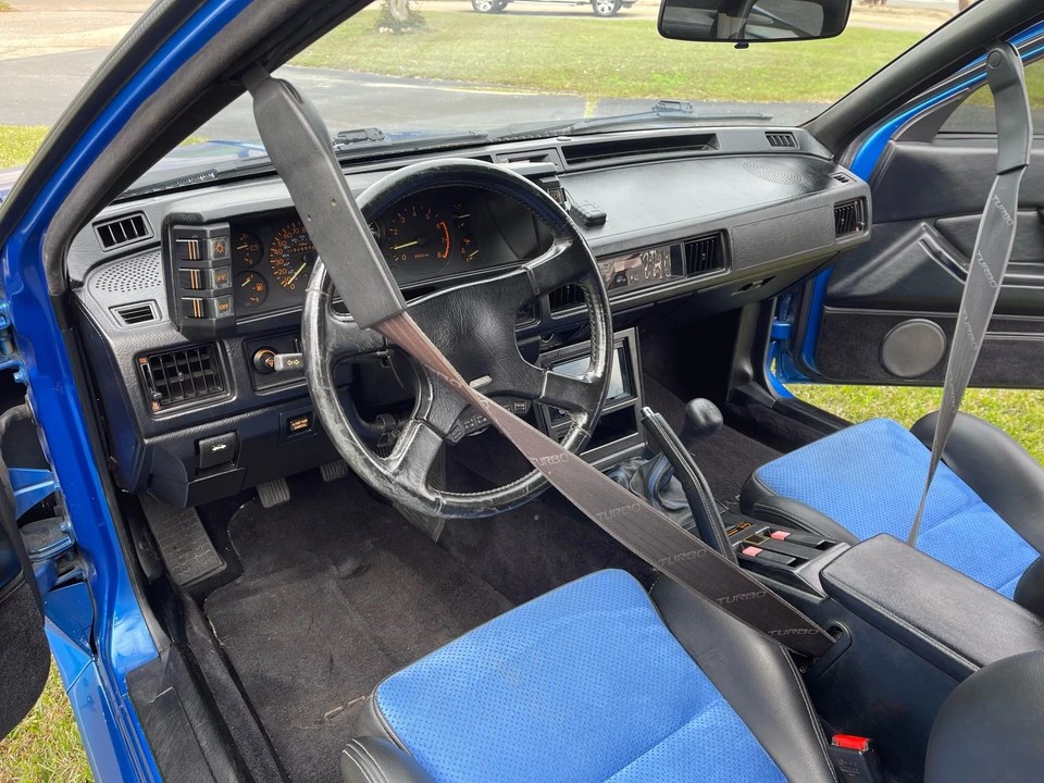 1988 Chrysler Conquest - Image 23 of 31