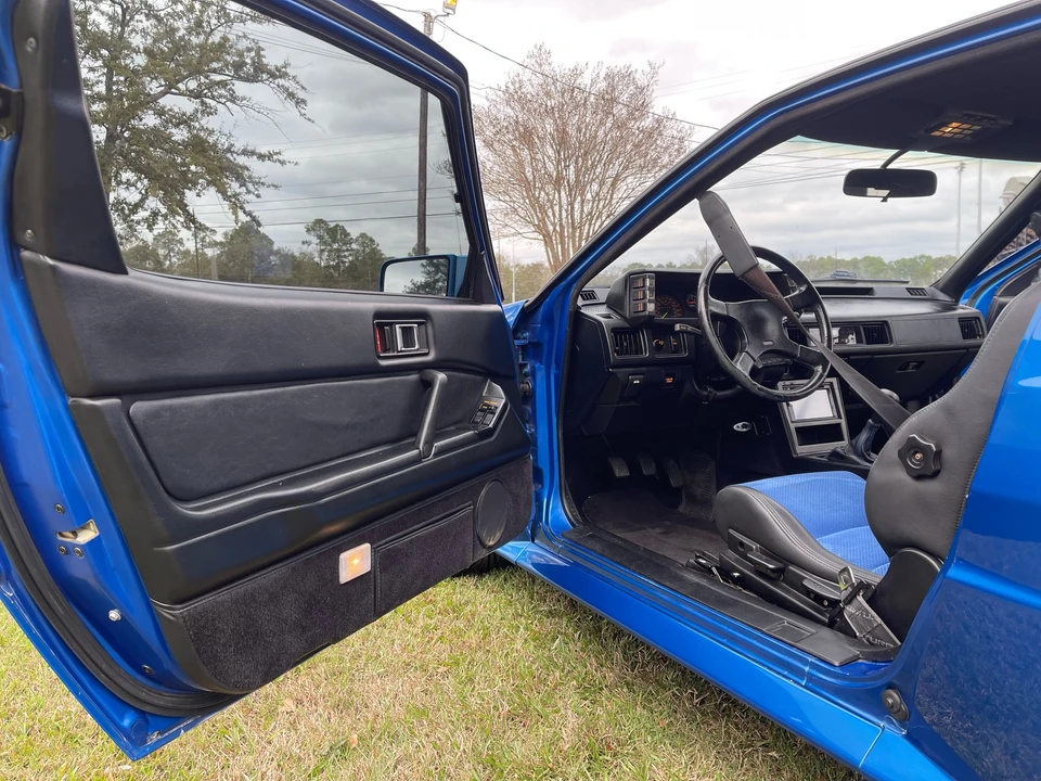 1988 Chrysler Conquest - Image 22 of 31