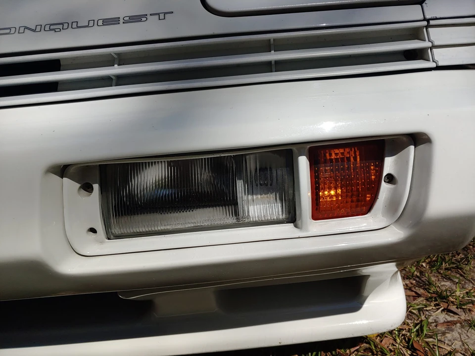 1988 Chrysler Conquest - Image 21 of 31