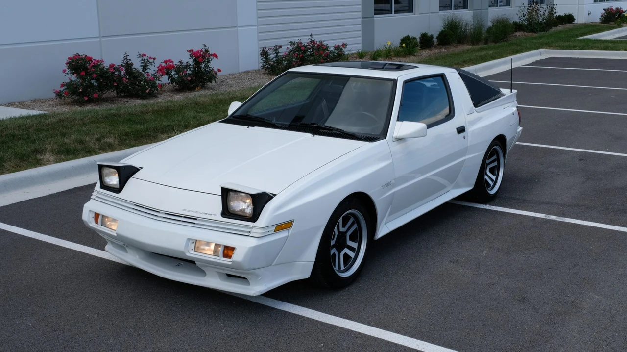 1988 Chrysler Conquest - Image 9 of 31