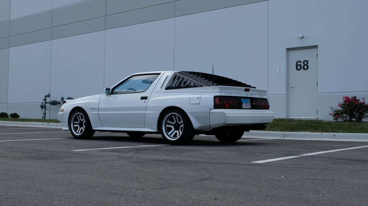 1988 Chrysler Conquest - Image 16 of 31