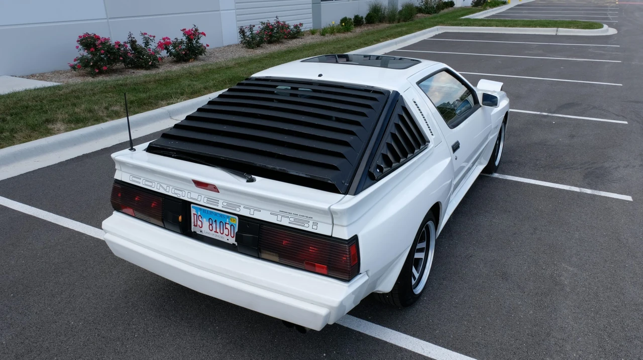 1988 Chrysler Conquest - Image 22 of 31