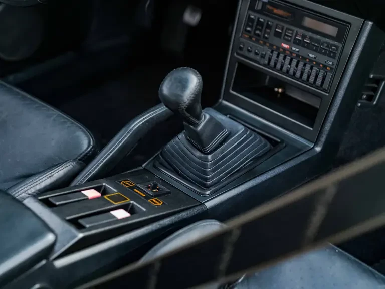 1988 Chrysler Conquest - Image 17 of 31