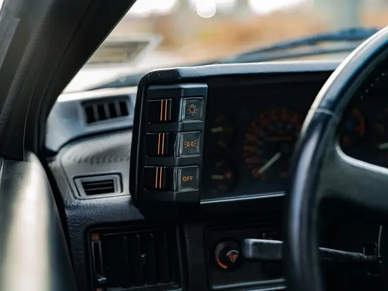 1988 Chrysler Conquest - Image 23 of 31