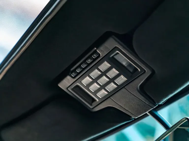1988 Chrysler Conquest - Image 22 of 31